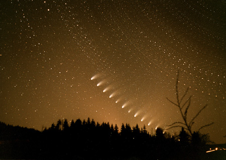 Comet Hale-Bopp (1995 O1)